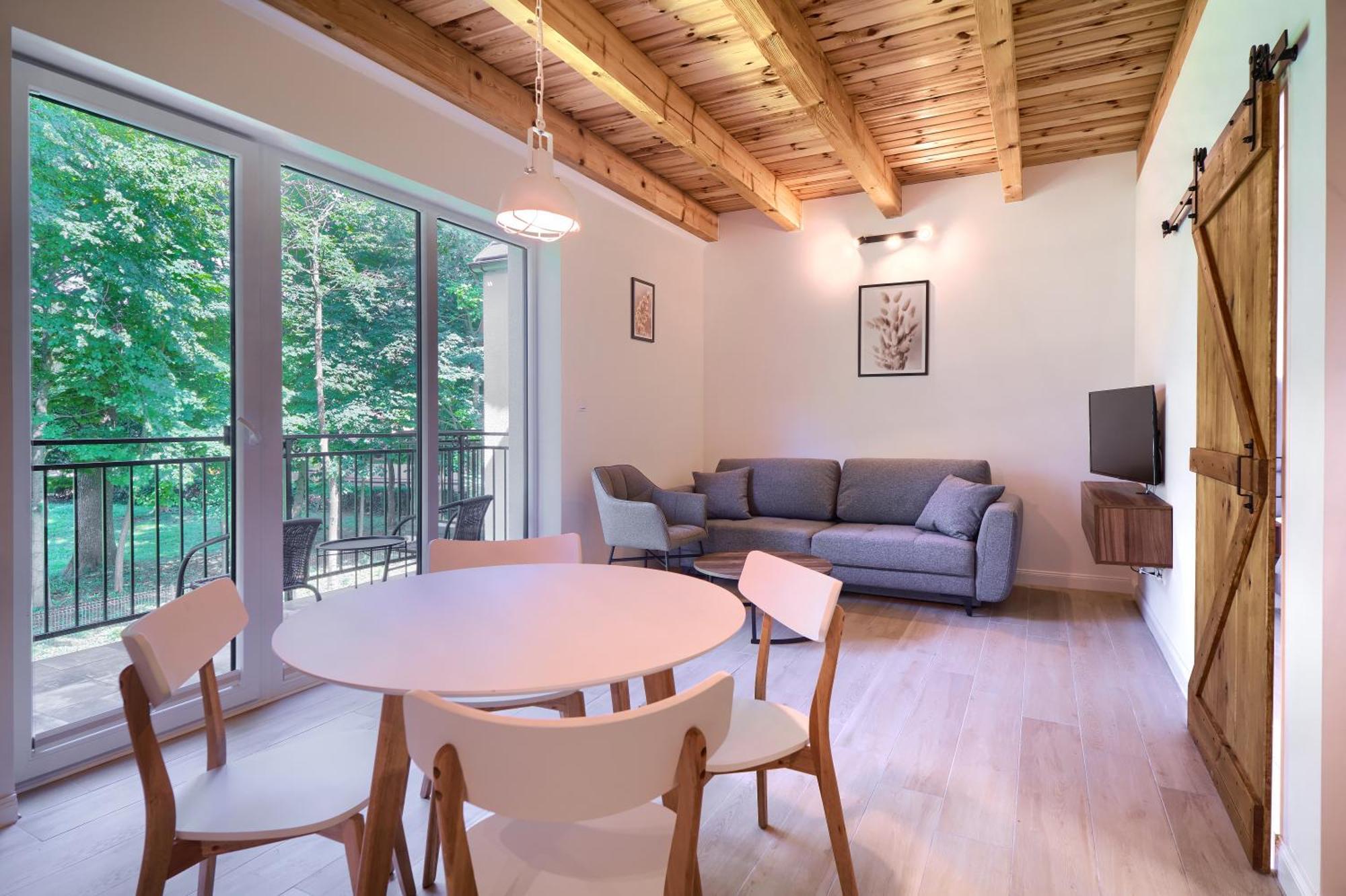 Apartamenty 7 Dębów Pleśna Exterior foto